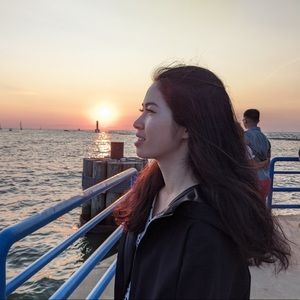 Meet your Posher, Lucy